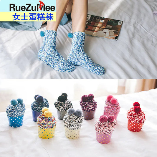 1 pair New fashion Harajuku fashion women Cake funny kawaii socks coral velvet cake floor socks chrysanthemum yarn sleep socks